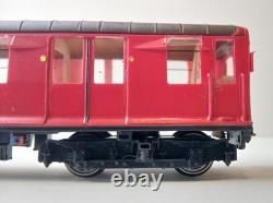 00 gauge RTR London Transport CO/CP Stock three car set