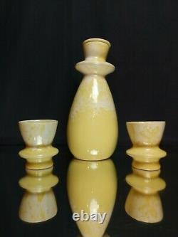 ART DECO! Decanter & 2 Cups ONYX Brush McCoy Matching Set Yellow Antique Sake