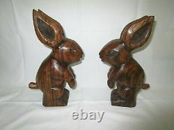 Antique vtg set of two wooden bunny rabbit figurine bookends home office decor