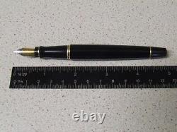 Boxed Glossy Black WATERMAN Fountain Pen Fine two-tone Nib and Ballpoint Set