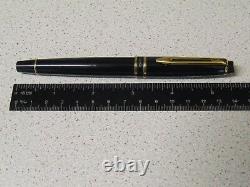 Boxed Glossy Black WATERMAN Fountain Pen Fine two-tone Nib and Ballpoint Set