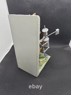 Bradford Exchange Wizard of Oz Bookends Set of Two 2010