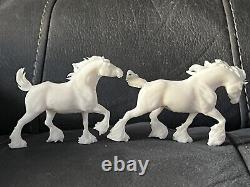 Breyer resin Model Horse Shire Horse Pair Pull Mares Set Of Two- White Resin SM