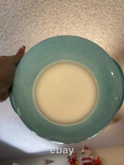 HTF Rare Vintage Pyrex Blowing Leaves 024 2QT Round Casserole & Lid