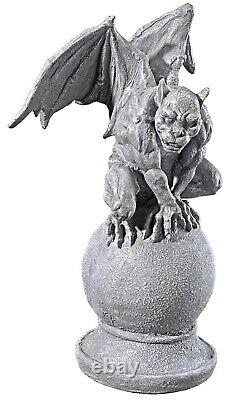 Halloween prop decor Set of Two Malicious Gargoyle Statues (a)