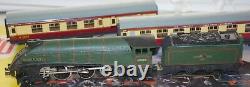 Hornby Dublo Two Rail 2015'the Talisman' Passenger Train Set