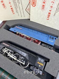 Hornby OO LNER A4 Sir Ralph Wedgwood Collection Ltd Ed Set of 3 & Certificates