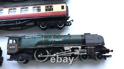 Hornby OO, ex R1104 The Duchess Set 46255 City of Hereford & 3 BR Coaches no Box