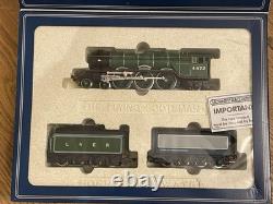 Hornby R098 Flying Scotsman & Double Tender sets & R089 Enterprises Coaches