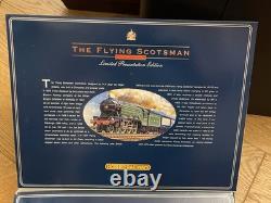 Hornby R098 Flying Scotsman & Double Tender sets & R089 Enterprises Coaches