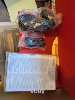 Hornby R1066 USED The Boxed Set LMS 8F No. 84453 plus 3 Pulman Coaches, Track, Co