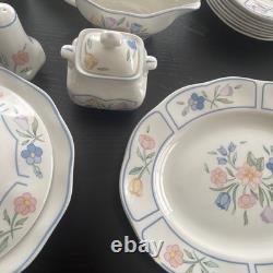 Johnson Brothers RARE Sheringham 72 pieces vintage collection