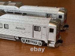 Kato USA 106-3014 set of 2 Budd RDC-2 Cars Western Pacific, N Scale