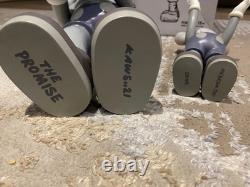 Kaws Open Edition The Promise Two Figure set Gift the world New