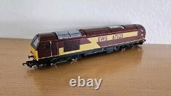 LIMA OO Gauge L149619 Set Class 67025 EWS & 3 Ex RES Mk1 NKA GUV Coaches Parcels