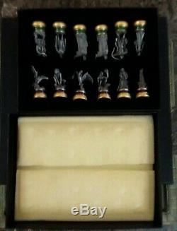 Lord Of The Rings Noble Collection Chess Set(32) + Two Towers Expansion Set(12)
