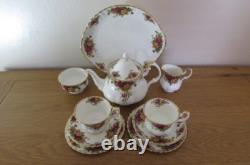 Lovely Royal Albert Old Country Roses 10 Piece TEA FOR TWO SET (893)