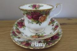 Lovely Royal Albert Old Country Roses 10 Piece TEA FOR TWO SET (893)