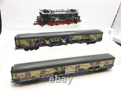 Marklin 2872 HO/AC POP Train Set E04 01 plus two Coaches