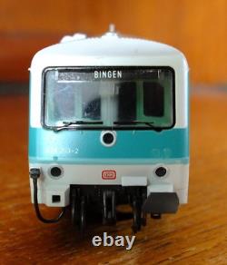 Marklin 3576 HO gauge DB BR 628 two car DMU set in grey with green stripe livery