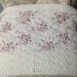 Martha Stewart Collection Textured Floral Stripe KING Quilt & Two Std Pillowsham