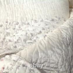 Martha Stewart Collection Textured Floral Stripe KING Quilt & Two Std Pillowsham