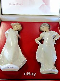 New Nao By Lladro #7019 Pretty And Shy (set) Bnib Two Girls White Dress Save$ Fs