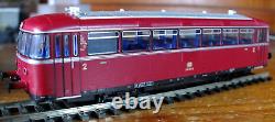 Roco 43045 HO gauge DB Class VT98 / BR 795 & 998 railbus set in red livery