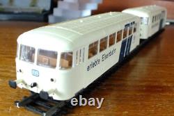 Roco 53045 HO gauge DB BR 798 railbus set in DB 150 livery