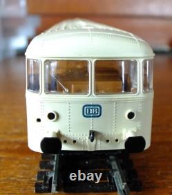 Roco 53045 HO gauge DB BR 798 railbus set in DB 150 livery