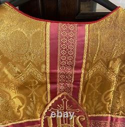 Roman Catholic Priest's Cope And Chasuble Vestments Set Vintage