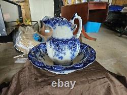 Royal porcelain Pitcher and Bowl Set