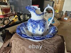 Royal porcelain Pitcher and Bowl Set