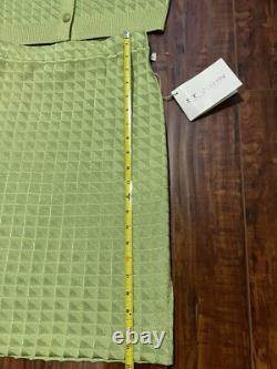 ST. JOHN COLLECTION Knit Tropic Lime Cardigan and Skirt Set Size 4 / Petite