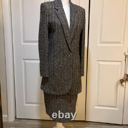ST. JOHN Collection By Marie Gray 2 PC Skirt Suit Set Size 8/10