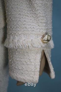 ST. JOHN Collection Off White Jacket Skirt L 10 12 2pc Suit Buttons Fringe Trim