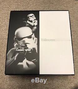 Sideshow Hot Toys Stormtroopers Two Set NEW