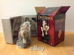 Sideshow Weta lord of the rings gollum figure now with Two Towers DVD box set