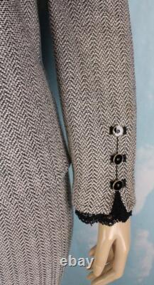 St. John Collection Knits Black Cream Jacket Skirt L 12 14 2pc Suit Lace Trim