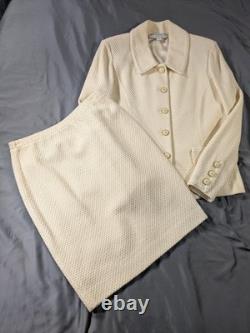 St. John Collection Skirt Suit Women's White Gold Jacket 4 Skirt 2 Santana Knit