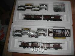 Trix DAS WERK DB Autotransporter Wagons (two sets)