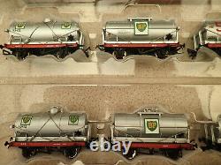 Two Sets of Bachmann 37-665 OO Gauge of 3 14T Tank Wagons BP Silver Unused