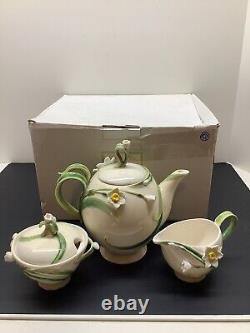 Two's Company Garden Party Narcissus Teapot WithSugar & Creamer Lids NOS