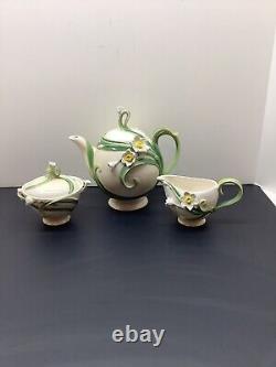 Two's Company Garden Party Narcissus Teapot WithSugar & Creamer Lids NOS