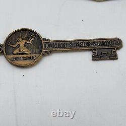 Vintage Set Of Two G. Gucci City Of Detroit Key With Toddler Clasp Key Chain