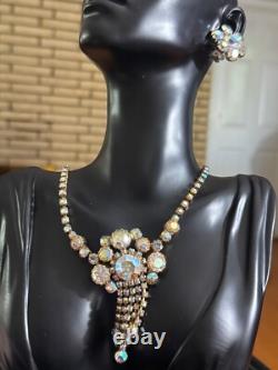 Vintage Unique Design necklace set two pairs of clip on earrings and a necklace
