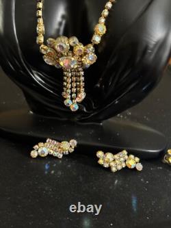 Vintage Unique Design necklace set two pairs of clip on earrings and a necklace