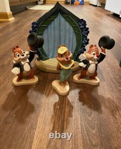 WDCC Walt Disneys Two Chips and a Miss Four Pieces Set Originals read