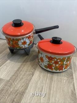 WE Vintage Flower Power 1970's 2 X Saucepans With Lids Great British Enameled