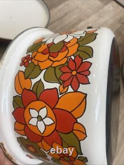 WE Vintage Flower Power 1970's 2 X Saucepans With Lids Great British Enameled